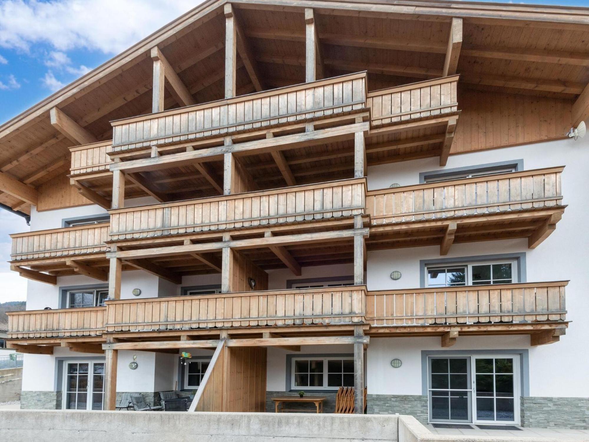 Apartmán Luxury Penthouse With Balcony Ski Storage Carport Lift Brixen im Thale Exteriér fotografie