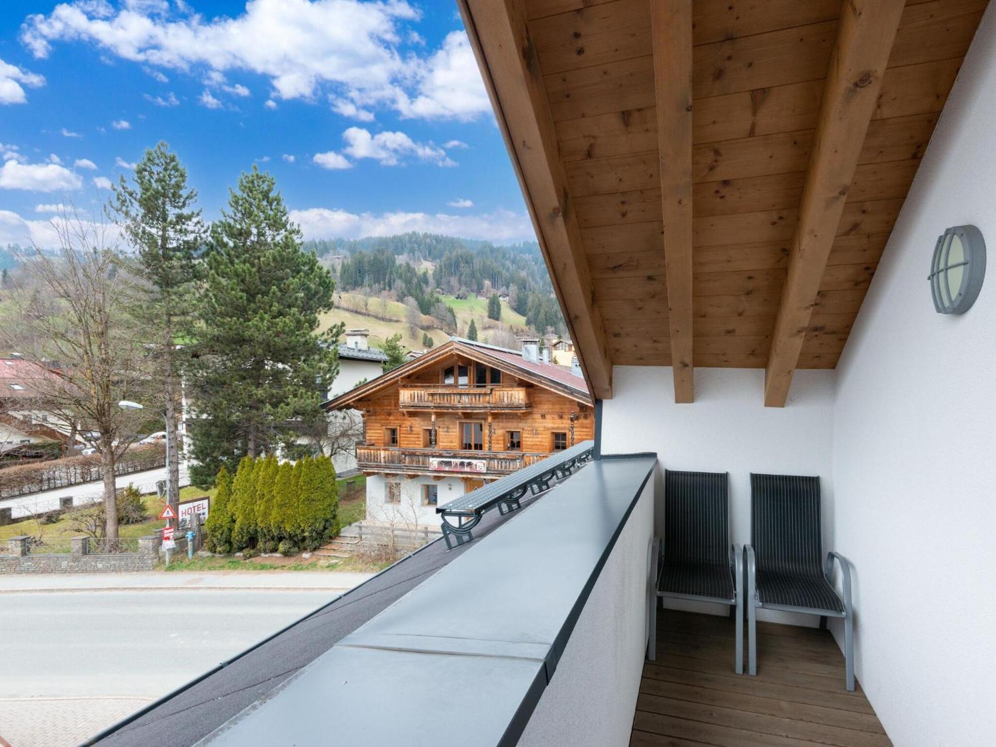 Apartmán Luxury Penthouse With Balcony Ski Storage Carport Lift Brixen im Thale Exteriér fotografie