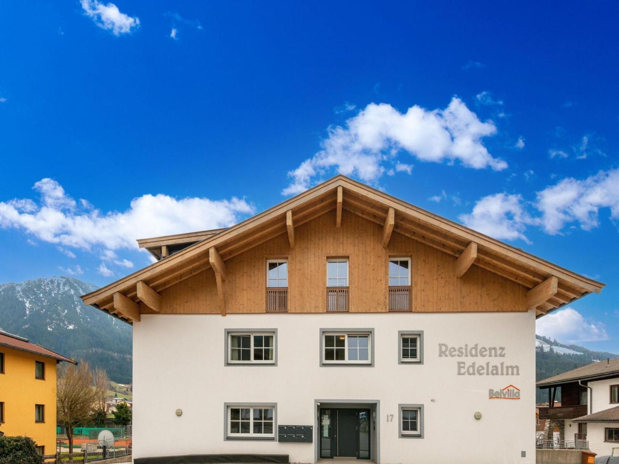 Apartmán Luxury Penthouse With Balcony Ski Storage Carport Lift Brixen im Thale Exteriér fotografie